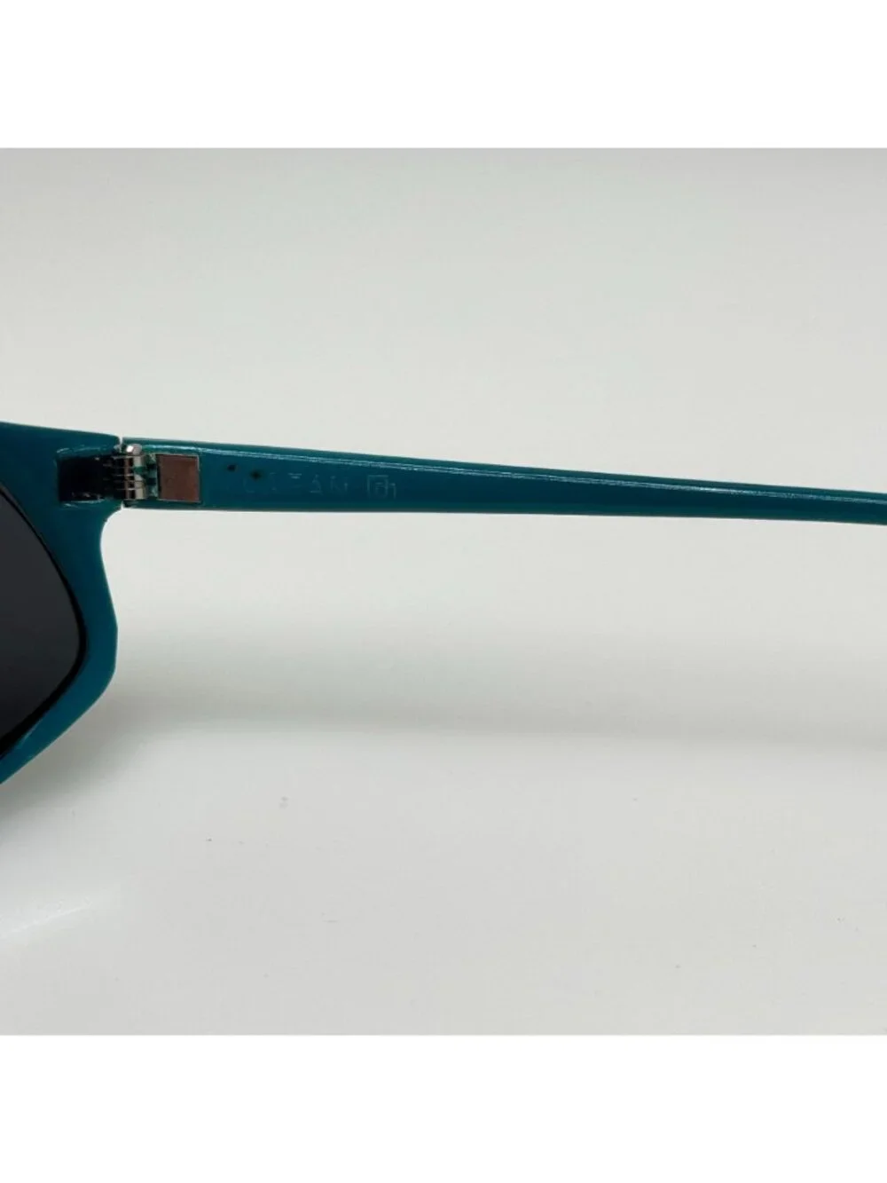 Unbranded lenses have